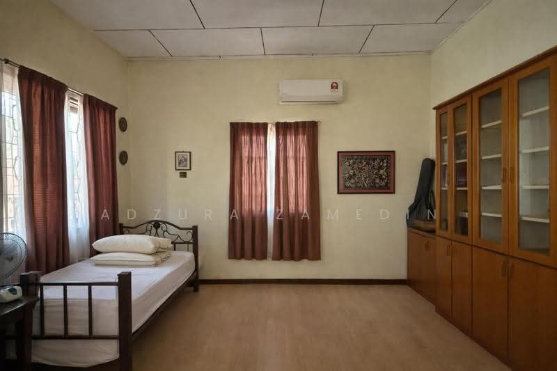 Bungalow House untuk Dijual di Titiwangsa (Kuala Lumpur) - Adzura Zamedin - Bedroom - PropertyGuru.com.my
