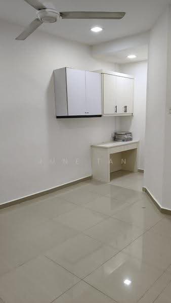 Rumah Teres untuk Dijual di Taman Puteri Wangsa (Ulu Tiram) - June Tan - PropertyGuru.com.my