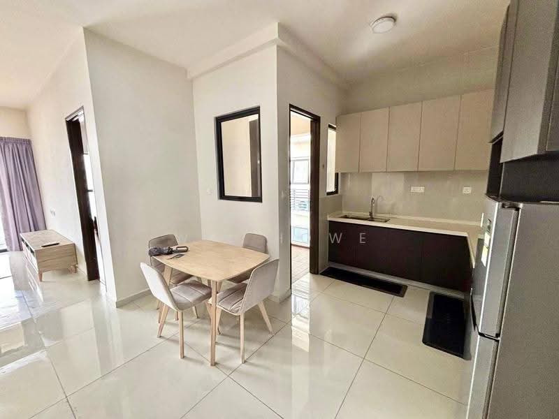 Condominium for Rent at Lovell @ Country Garden Danga Bay - Wee Howe - Kitchen - PropertyGuru.com.my