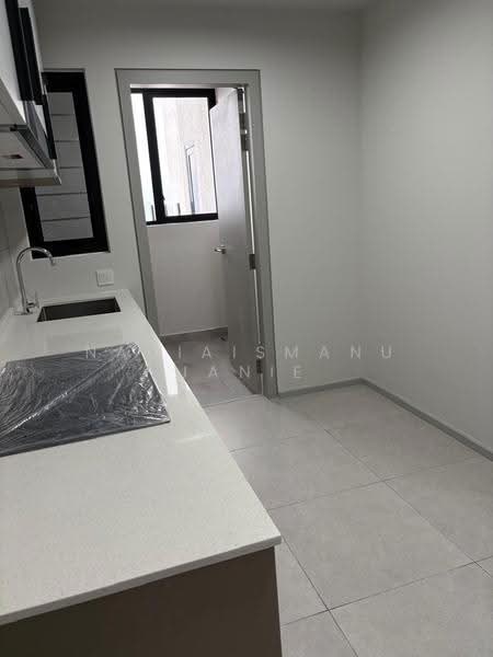 Kediaman Servis untuk Disewa di Melawati : Park One - NadiaIsmanu Janie - Kitchen - PropertyGuru.com.my