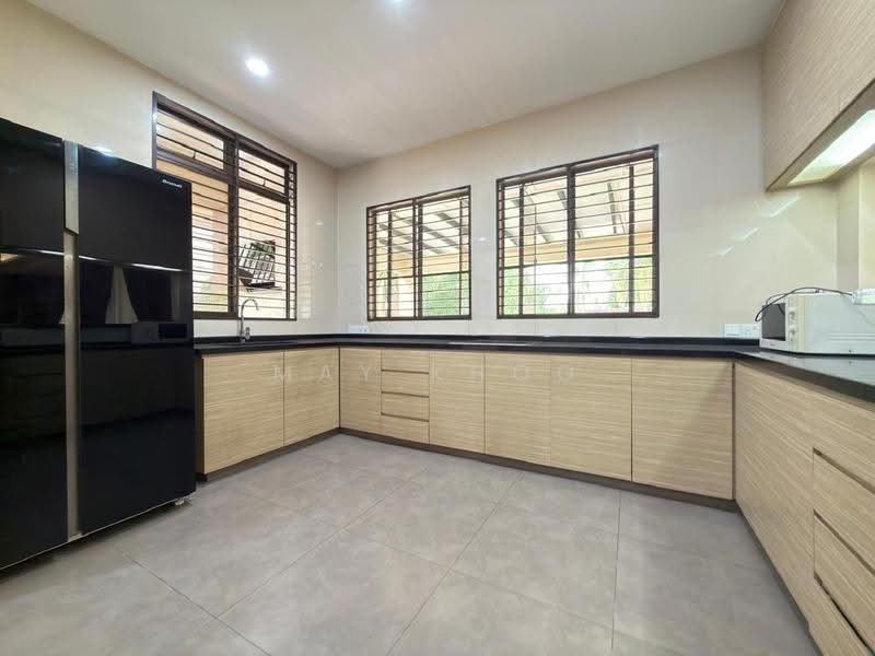 Bungalow House for Rent in Bukit Kesenangan (Johor Bahru) - May Khoo - Kitchen - PropertyGuru.com.my