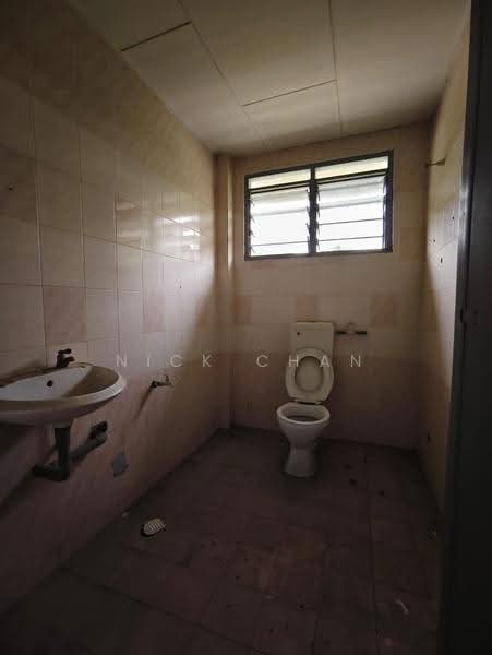 Office for Rent in Ipoh (Perak) - Nick Chan - Bathroom - PropertyGuru.com.my
