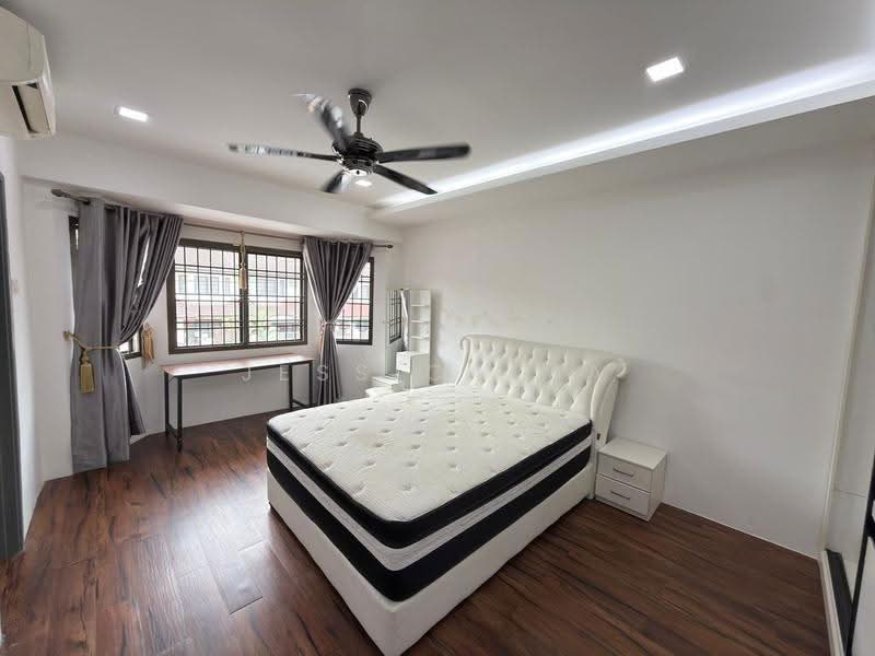 Rumah Teres 2-Tingkat untuk Disewa di Taman Mount Austin (Tebrau) - Jessica Ma - Bedroom - PropertyGuru.com.my