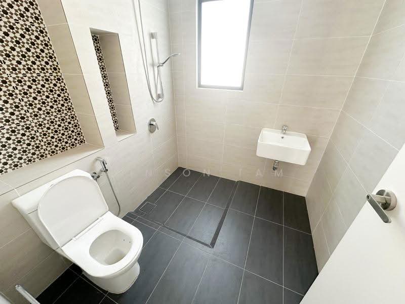 Bungalow House untuk Dijual di Kuala Selangor (Selangor) - Winson Tam - Bathroom - PropertyGuru.com.my