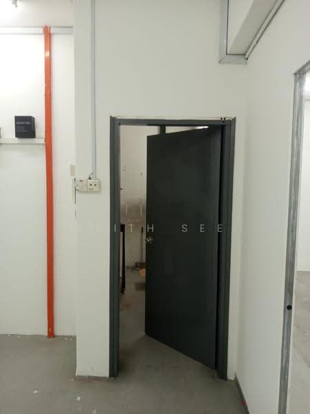 Shop / Office untuk Disewa di Bandar Bukit Tinggi (Klang) - Keith See - Interior - PropertyGuru.com.my