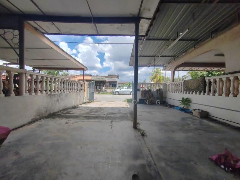 Terraced House for Sale in Taman Sri Rawang (Rawang) - Tris Jong - Exterior - PropertyGuru.com.my