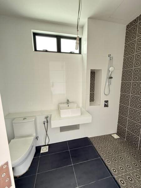 Semi-Detached House for Sale in Kuala Selangor (Selangor) - Winson Tam - Bathroom - PropertyGuru.com.my