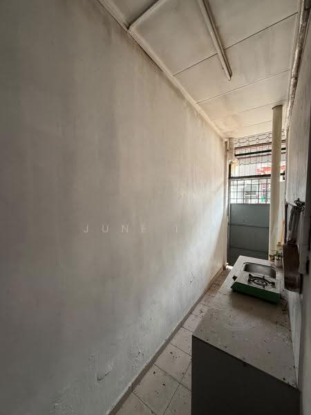 Terraced House for Sale in Senai (Kulai) - June Tan - Kitchen - PropertyGuru.com.my
