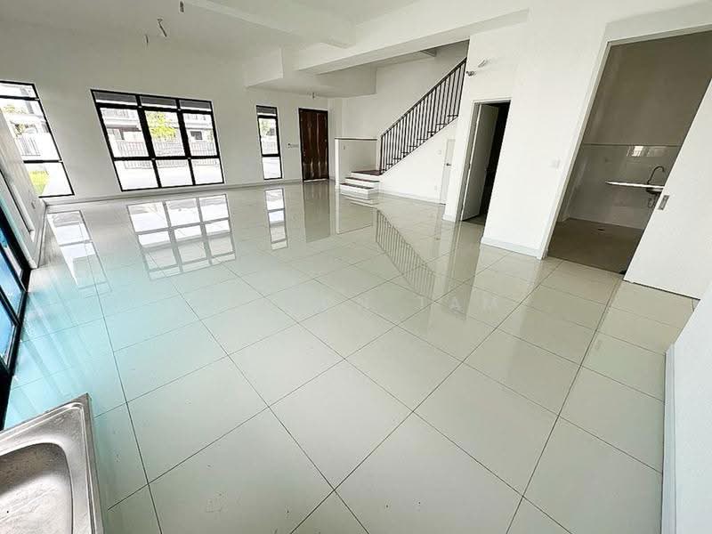 Semi-Detached House for Sale in Sungai Buloh (Selangor) - Winson Tam - Living Room - PropertyGuru.com.my