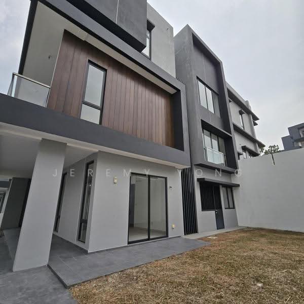 Bungalow House untuk Dijual di Jade Hills (Kajang) - Jeremy Yong - Exterior - PropertyGuru.com.my