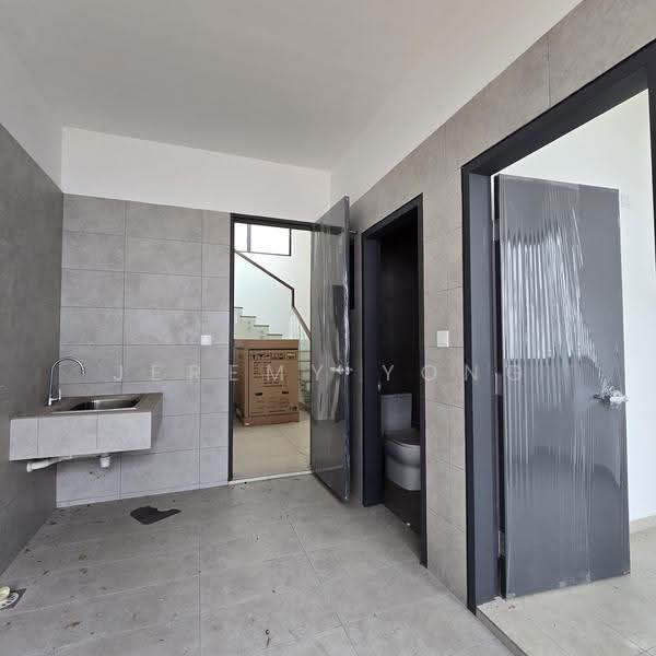 Bungalow House untuk Dijual di Jade Hills (Kajang) - Jeremy Yong - Bathroom - PropertyGuru.com.my
