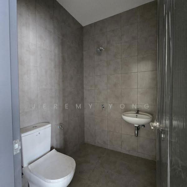 Bungalow House untuk Dijual di Jade Hills (Kajang) - Jeremy Yong - Bathroom - PropertyGuru.com.my