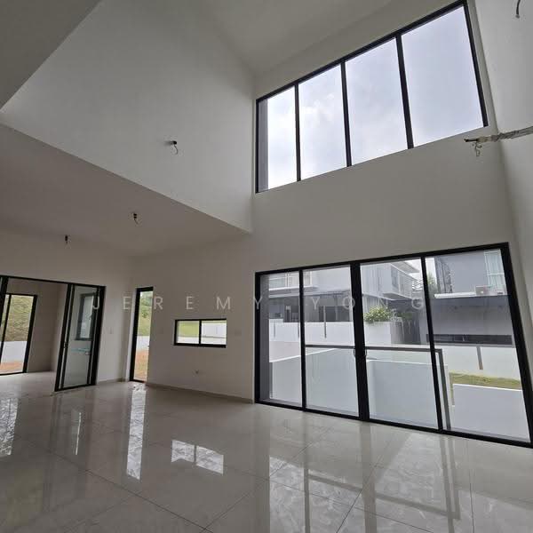 Bungalow House untuk Dijual di Jade Hills (Kajang) - Jeremy Yong - Living Room - PropertyGuru.com.my