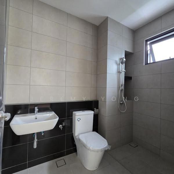 Bungalow House untuk Dijual di Jade Hills (Kajang) - Jeremy Yong - Bathroom - PropertyGuru.com.my