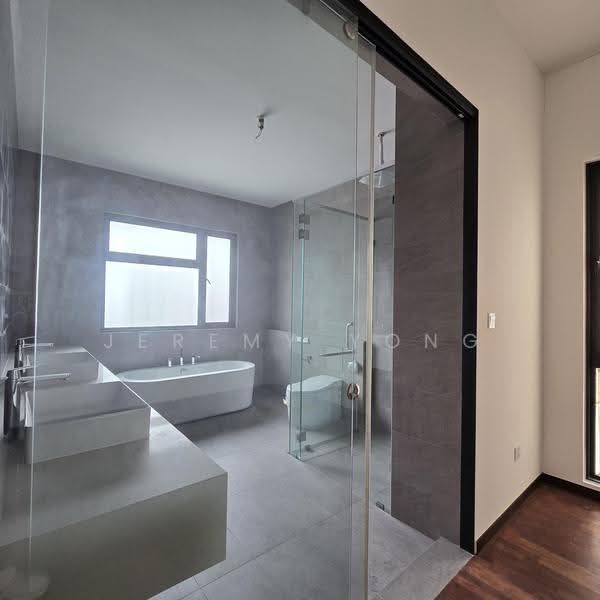 Bungalow House untuk Dijual di Jade Hills (Kajang) - Jeremy Yong - Bathroom - PropertyGuru.com.my