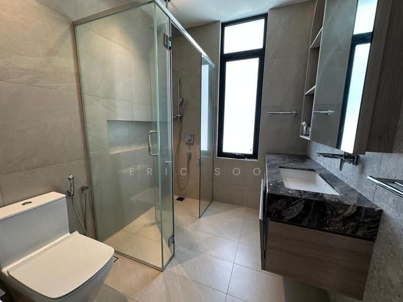 Bungalow House for Sale in Seputeh (Kuala Lumpur) - Eric Soo - Bathroom - PropertyGuru.com.my