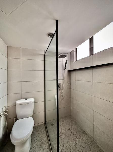 Condominium for Rent at Marina Bay Condominium - KK Kwok - Bathroom - PropertyGuru.com.my