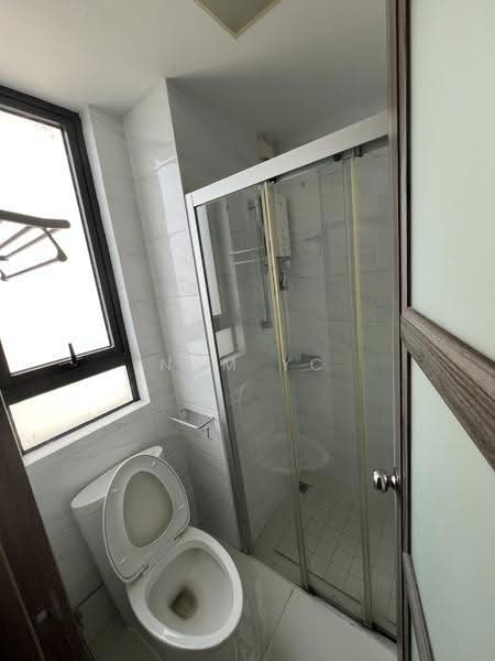 Apartment for Rent at Starview Bay @ Forest City - Nam YC - Bathroom - PropertyGuru.com.my