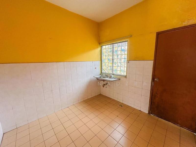 2-storey Terraced House for Sale in Kampung Sungai Sekamat (Kajang) - Ammeer Nadzrai - Kitchen - PropertyGuru.com.my