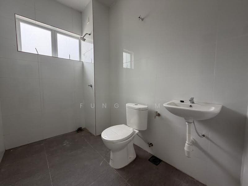 2-storey Terraced House for Sale in Taiping (Perak) - Fung Lim - Bathroom - PropertyGuru.com.my