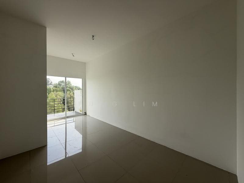 2-storey Terraced House for Sale in Taiping (Perak) - Fung Lim - Balcony - PropertyGuru.com.my