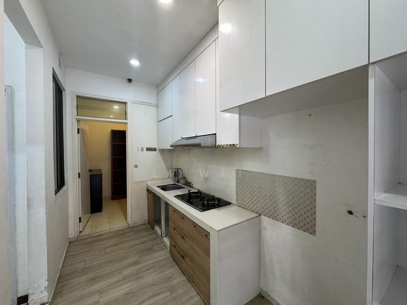 Rumah Kluster untuk Disewa di Taman Austin Heights (Tebrau) - Li Wei - Kitchen - PropertyGuru.com.my