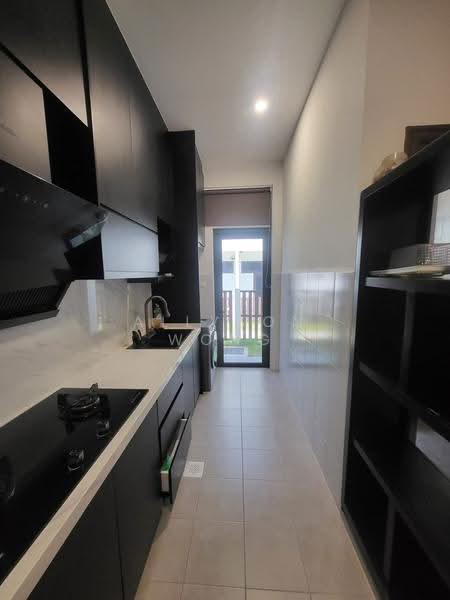 2-storey Terraced House for Rent in Setia Safiro (Cyberjaya) - Allyson Wong - Kitchen - PropertyGuru.com.my