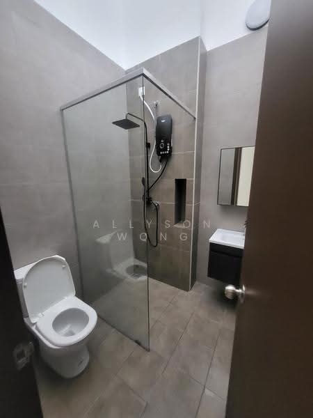 2-storey Terraced House for Rent in Setia Safiro (Cyberjaya) - Allyson Wong - Bathroom - PropertyGuru.com.my