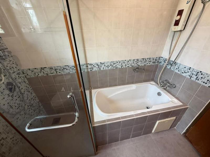Bungalow House for Sale in Bukit Rahman Putra (Sungai Buloh) - Alan Khoo - Bathroom - PropertyGuru.com.my