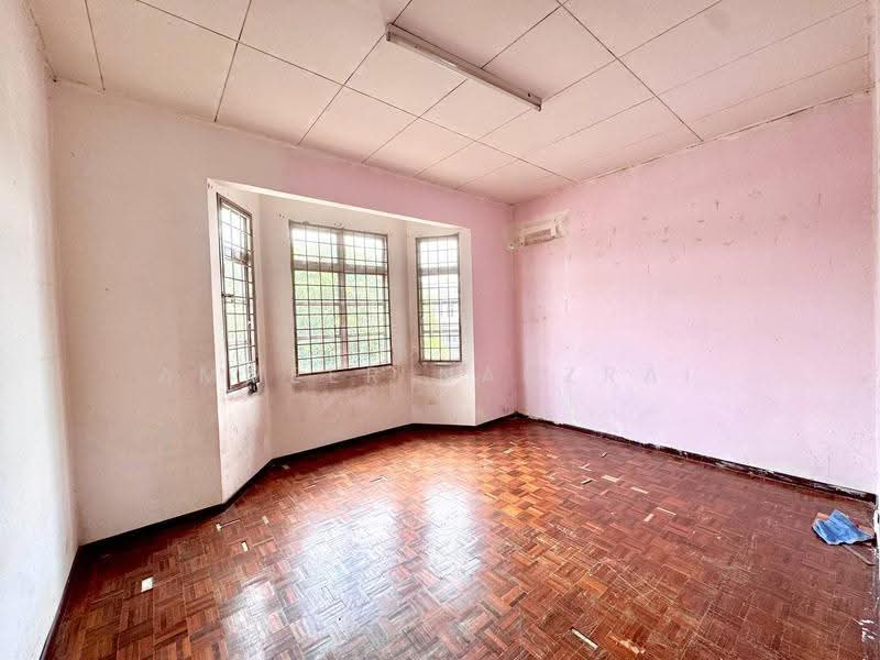 Rumah Teres 2-Tingkat untuk Dijual di Lestari Putra (Seri Kembangan) - Ammeer Nadzrai - Interior - PropertyGuru.com.my