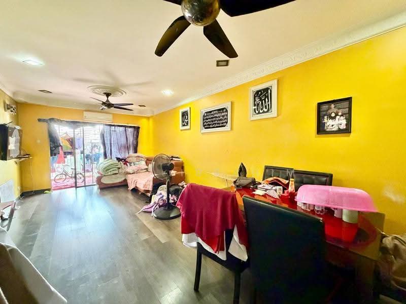 Condominium for Sale at Vista Amani - Azli Ibrahim - Living Room - PropertyGuru.com.my