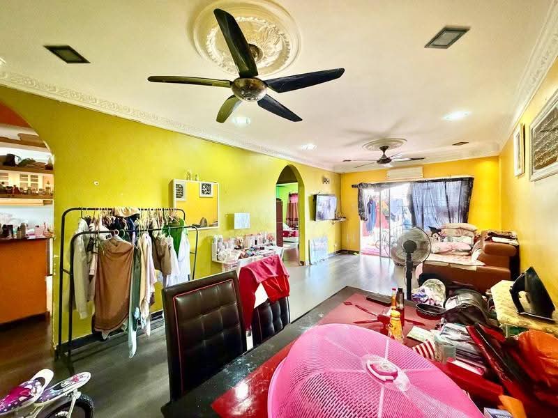Condominium for Sale at Vista Amani - Azli Ibrahim - Living Room - PropertyGuru.com.my