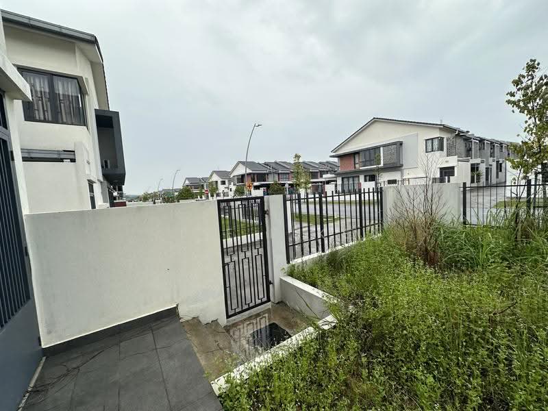 Rumah Teres 2-Tingkat untuk Disewa di Elmina (Shah Alam) - Lee Luke - Exterior - PropertyGuru.com.my