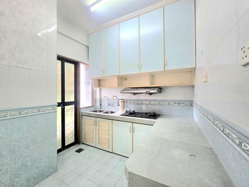 Pangsapuri untuk Dijual di Kenari Court - Azli Ibrahim - Kitchen - PropertyGuru.com.my