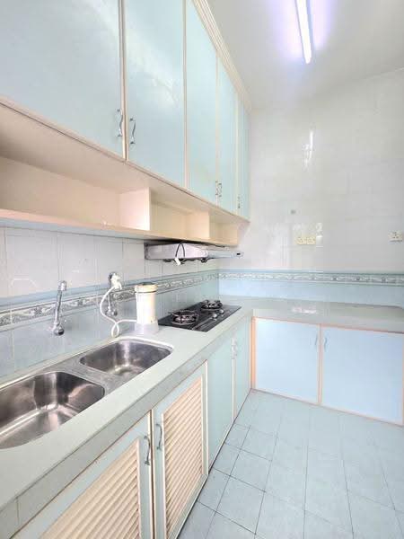 Pangsapuri untuk Dijual di Kenari Court - Azli Ibrahim - Kitchen - PropertyGuru.com.my