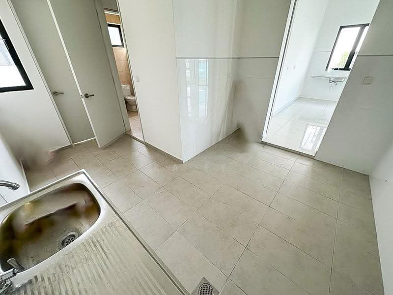 Rumah Berkembar untuk Dijual di Sungai Buloh (Selangor) - Ka Ee - Bathroom - PropertyGuru.com.my
