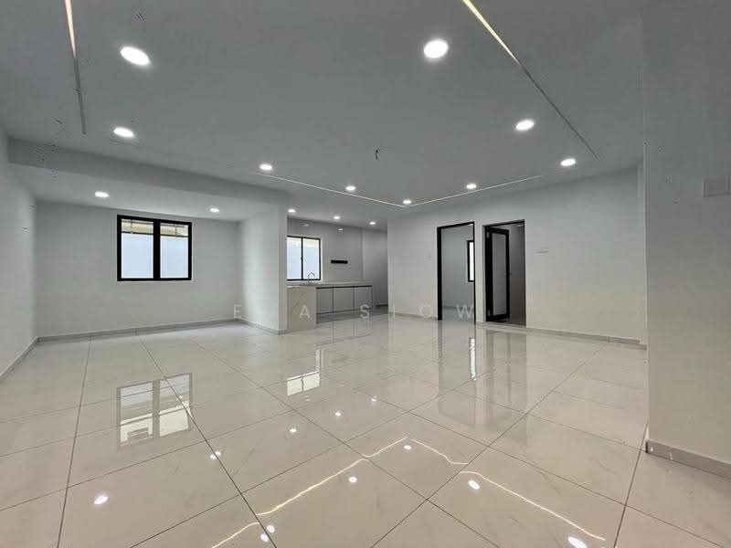 Semi-Detached House for Sale in Taman Sri Skudai (Skudai) - Eva Siow - Living Room - PropertyGuru.com.my