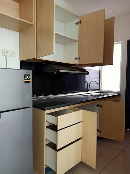 Condominium for Rent at Mutiara Ville - Jason Tang - Kitchen - PropertyGuru.com.my