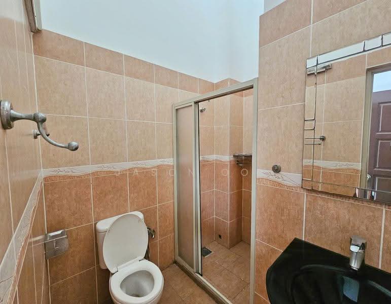 2-storey Terraced House for Sale in Usj 11 (Subang Jaya) - Jason Ooi - Bathroom - PropertyGuru.com.my