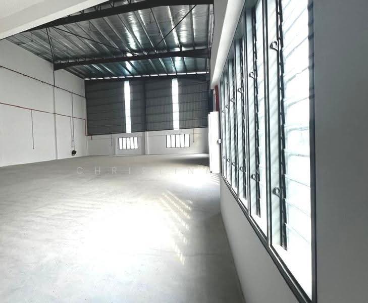 Semi-D Factory for Sale in Taman Desa Cemerlang (Ulu Tiram) - Christina Ang - Interior - PropertyGuru.com.my