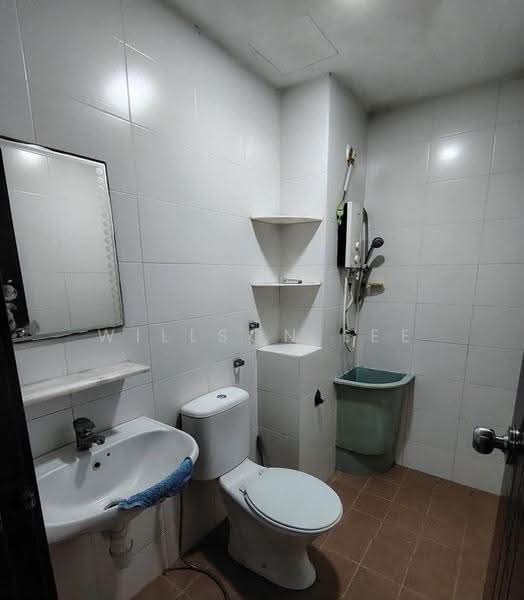 Apartment for Rent at Tanjung Permai De Centro - Willson Lee - Bathroom - PropertyGuru.com.my