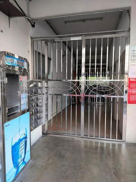 Pangsapuri untuk Dijual di Desa Indah Block 33 - Pen Teo - PropertyGuru.com.my