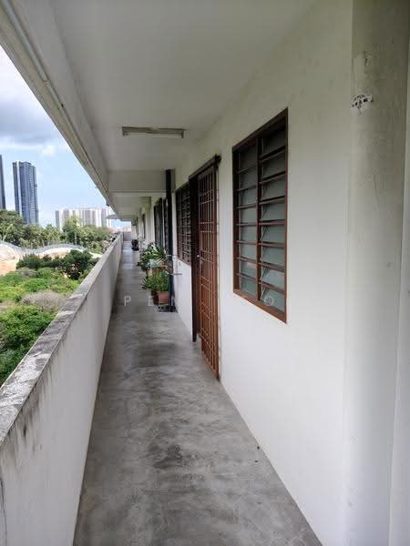 Pangsapuri untuk Dijual di Desa Indah Block 33 - Pen Teo - PropertyGuru.com.my
