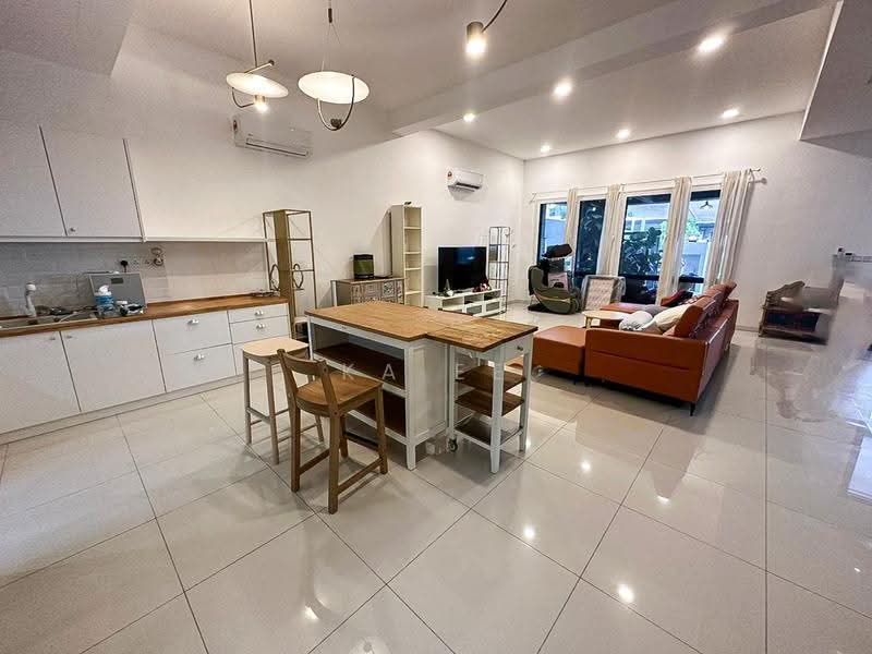 2-storey Terraced House for Sale in Sungai Buloh (Selangor) - Ka Ee - Living Room - PropertyGuru.com.my