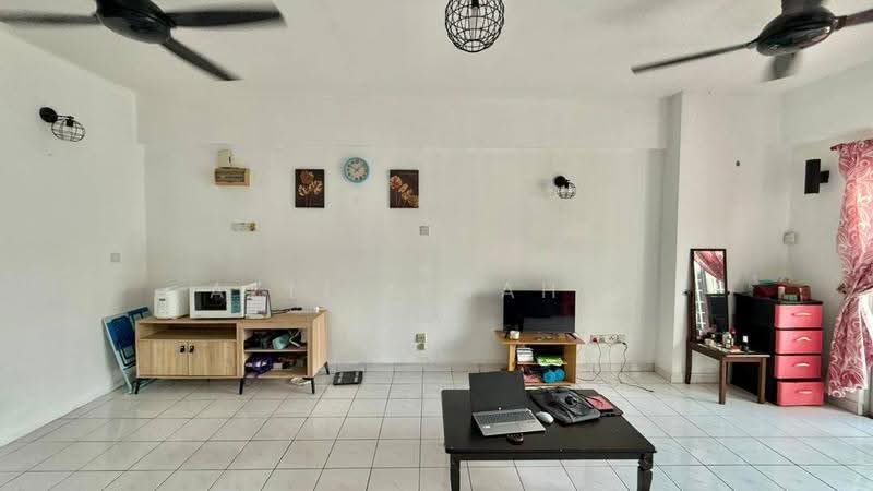 Kondominium untuk Dijual di Endah Ria - Azli Ibrahim - Living Room - PropertyGuru.com.my