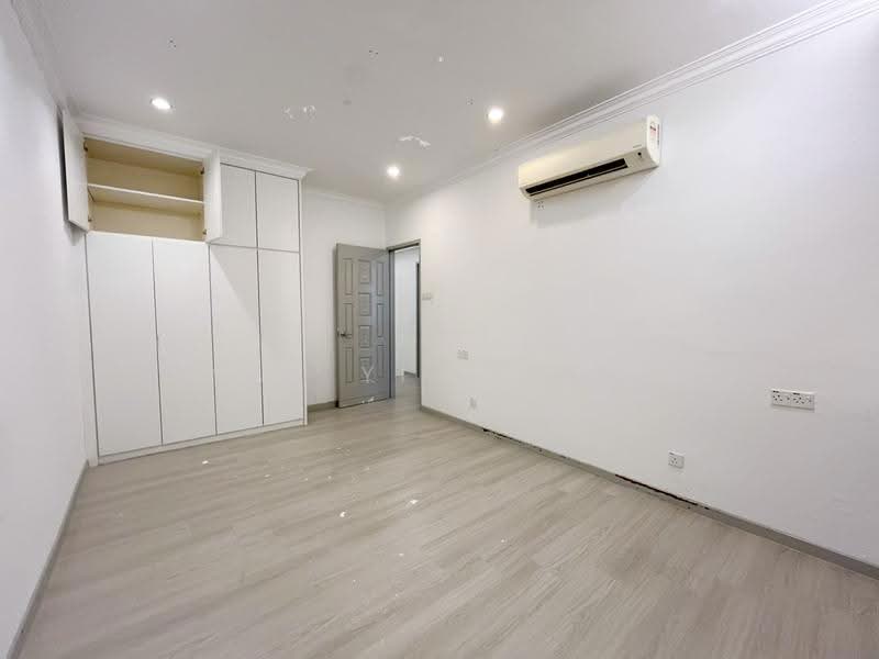 Shop / Office untuk Disewa di Pulau Tikus (Penang) - Yap Yi Xiang - Interior - PropertyGuru.com.my
