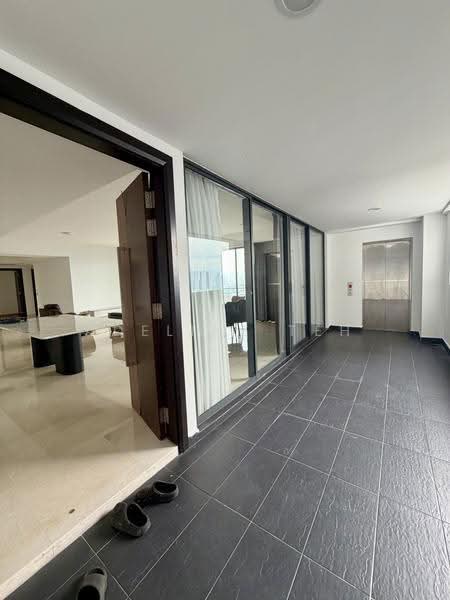 Service Residence for Sale at Serviced Residence @ KL Trillion - Adeline Teh - Living Room - PropertyGuru.com.my