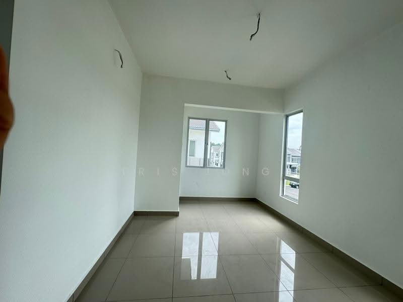 2-storey Terraced House for Sale in Amverton Hills (Sungai Buloh) - Tris Jong - Interior - PropertyGuru.com.my