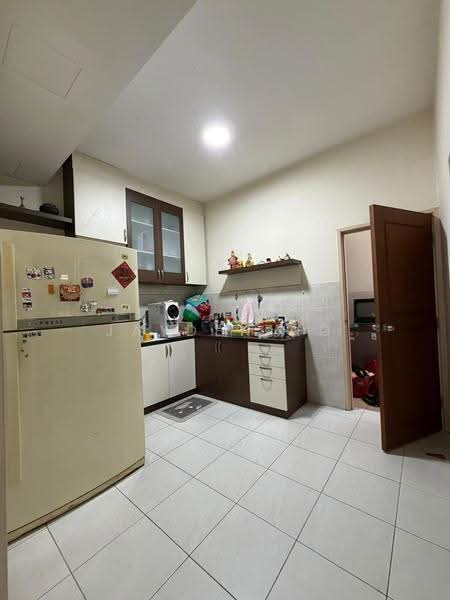 Rumah Kluster untuk Dijual di Taman Gaya (Ulu Tiram) - Jayden Ng - Kitchen - PropertyGuru.com.my