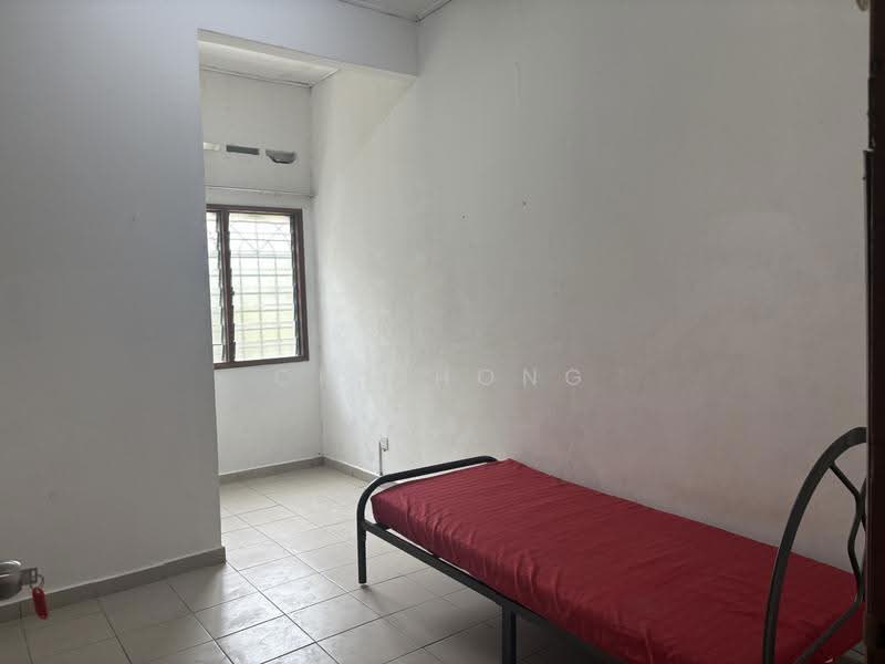 2-storey Terraced House for Rent in Taman Koperasi Cuepacs (Cheras) - CK Chong - Bedroom - PropertyGuru.com.my
